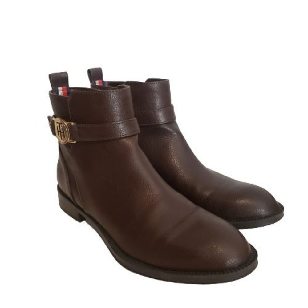 Tommy HIlfiger Faux Leather Ankle Boots size 6
